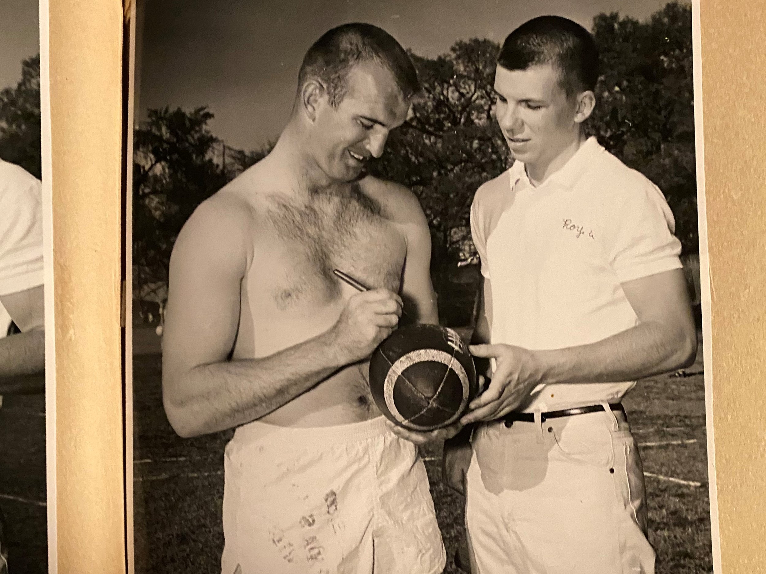 1962 Roy Jones get Autograph from James Saxton.JPG