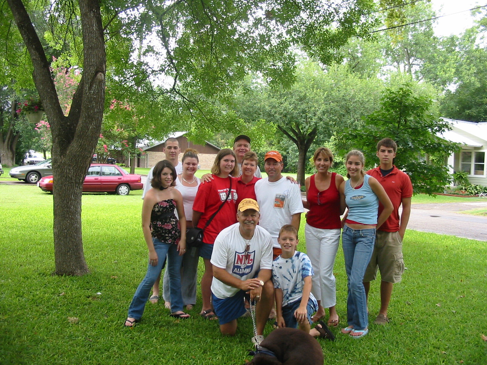 Susan is second row 2nd from the right. 