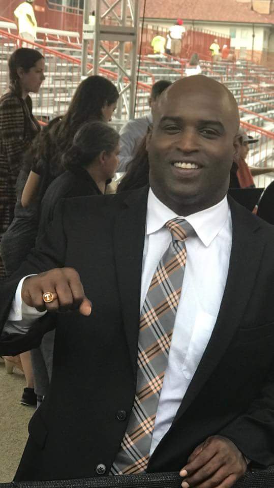 Ricky Williams t-ring.jpg